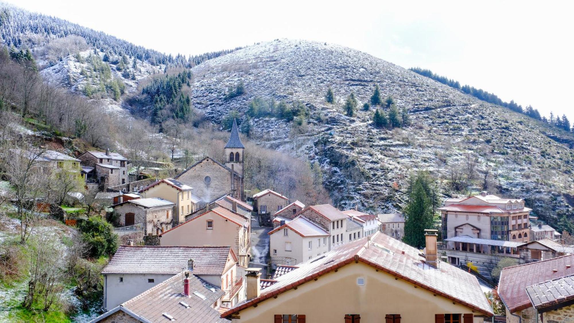Au Chat Bleu Saint-Laurent-les-Bains Exteriör bild